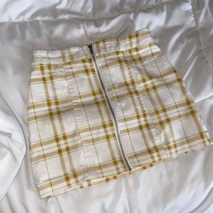 Plaid mini skirt